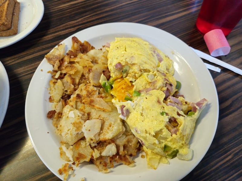 Mikey's Family Restaurant food